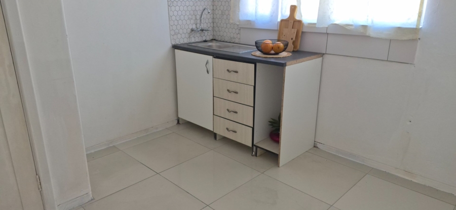 1 Bedroom Property for Sale in Ruyterwacht Western Cape